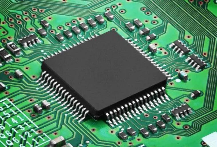 回收存儲器、傳感器、微控制器、收發(fā)器，新能源IC，5G 芯片